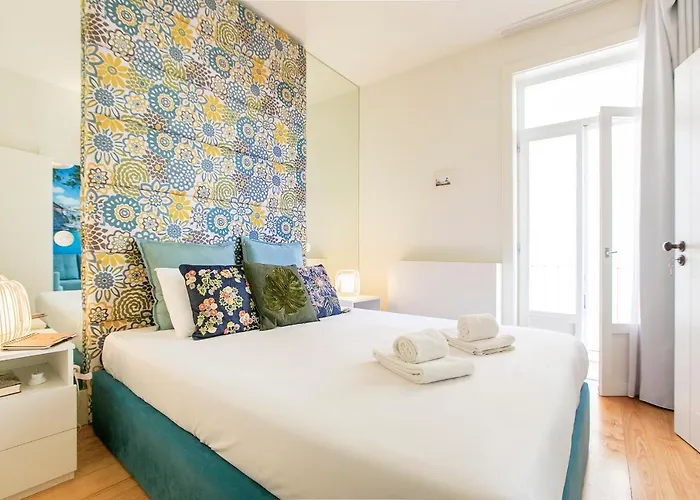 Flores Plaza By Lovelystay *