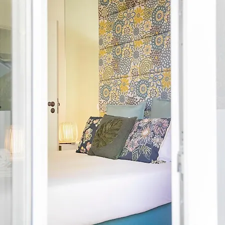 Flores Charming Studio W Balcony By Lovelystay Apartment Porto