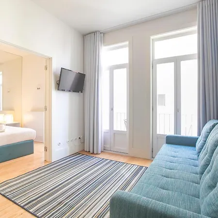 Flores Charming Studio W Balcony By Lovelystay