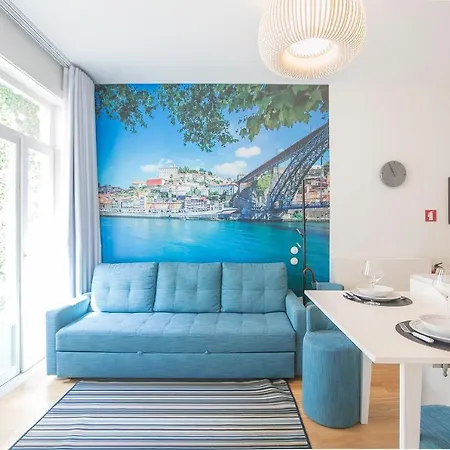 Flores Charming Studio W Balcony By Lovelystay