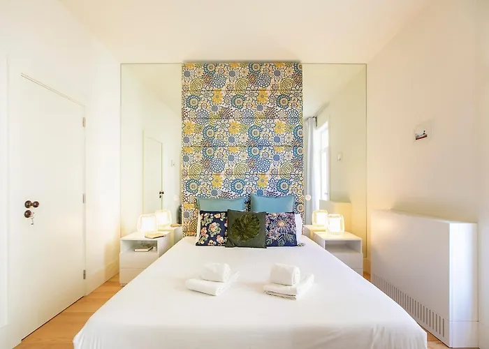 Lägenhet Flores Plaza By Lovelystay Oporto