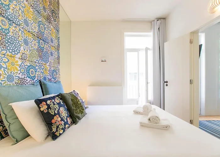 Flores Plaza By Lovelystay Apartment *