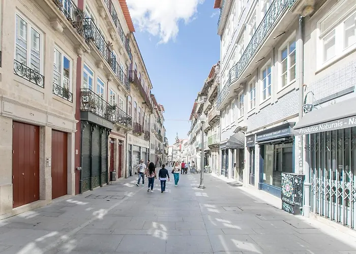 Flores Plaza By Lovelystay Apartment *